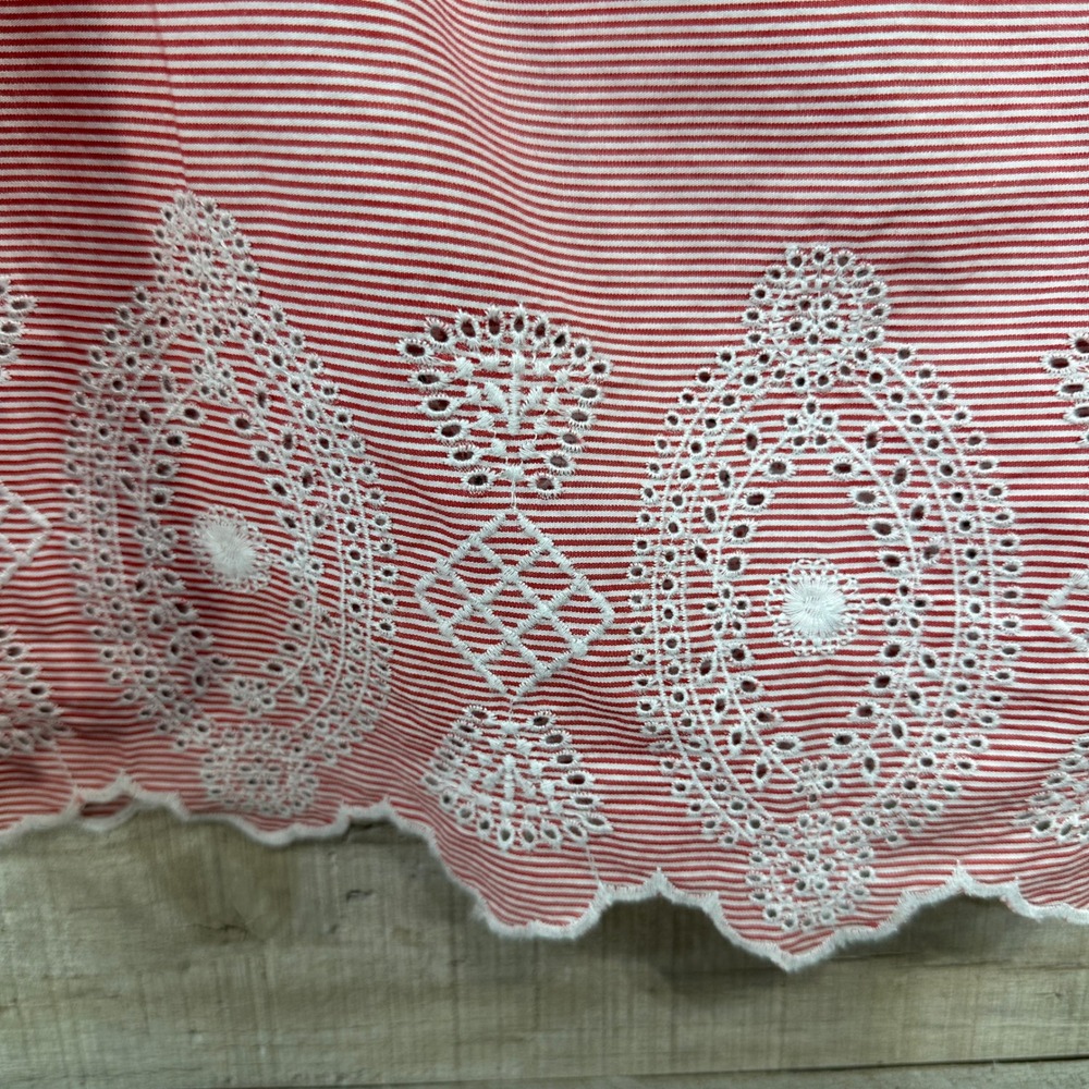 Talbots Red White Striped Eyelet Embroidered Sleeveless V-Neck Top Large Cotton - Picture 3 of 7